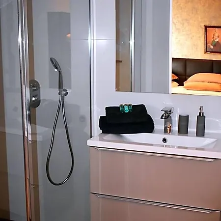 Bed and breakfast De Oude Limonadefabriek 3*